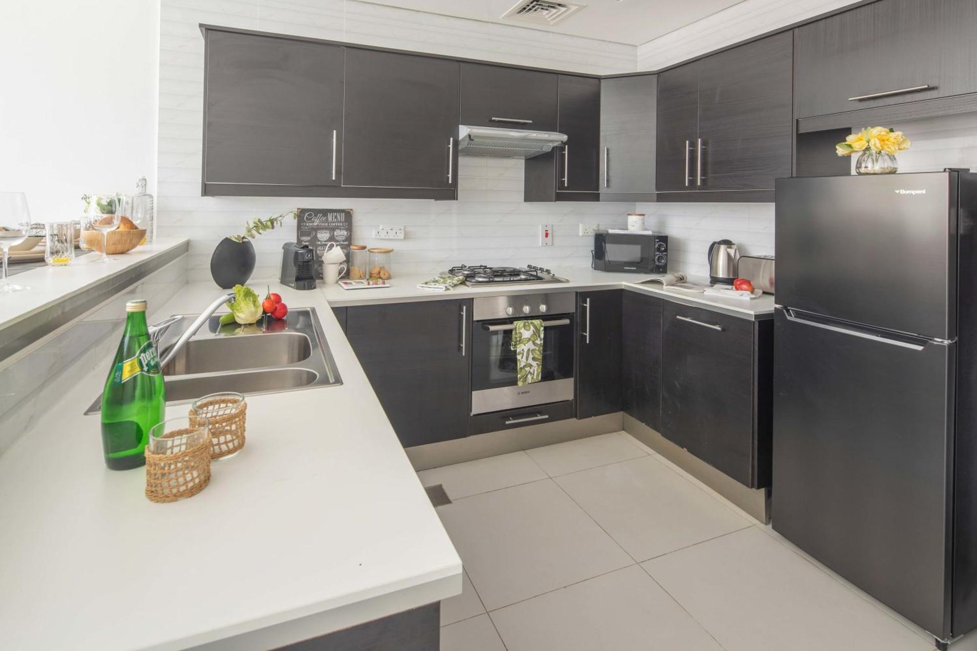 Frank Porter - Panoramic Tower Appartement Dubaï