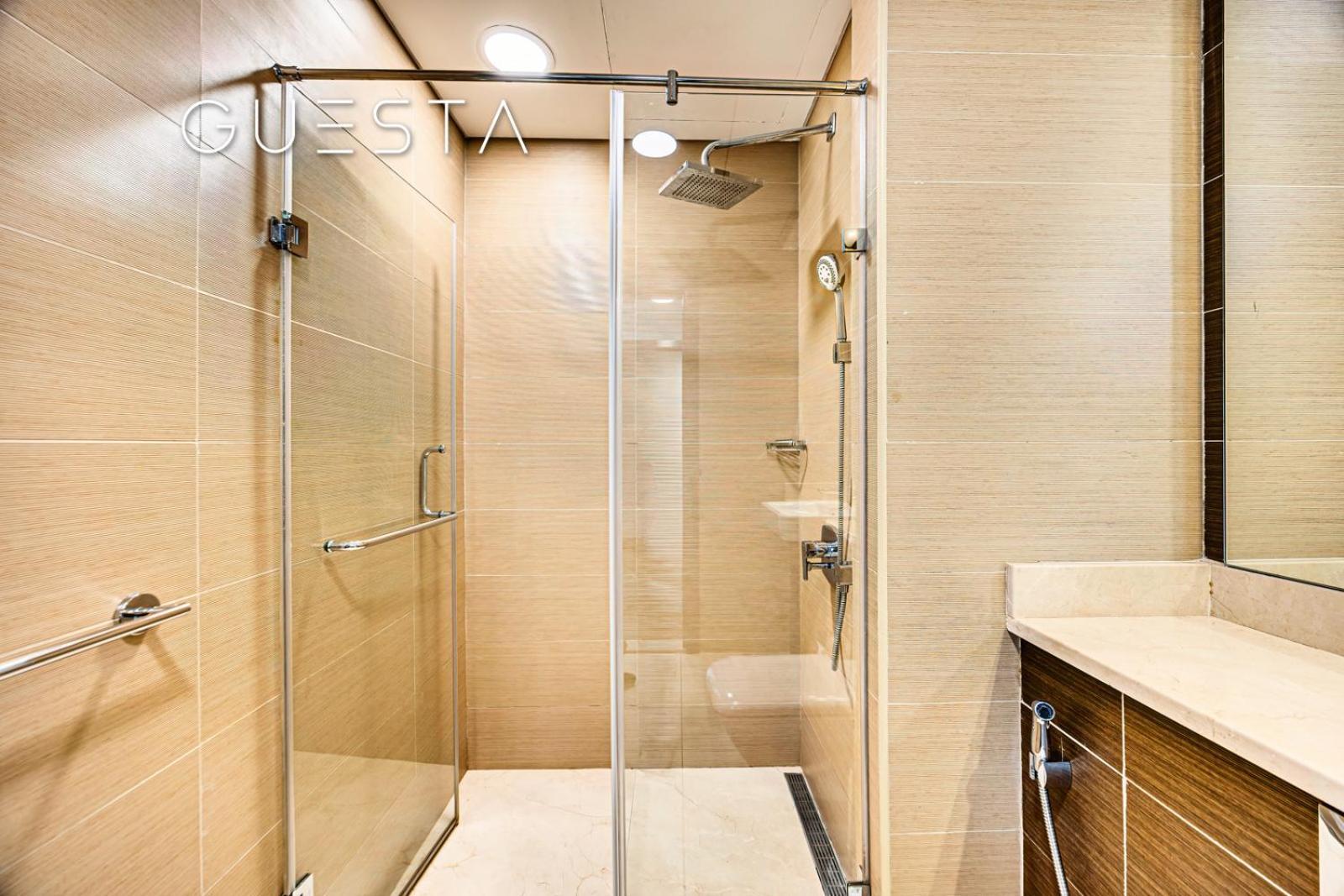Sparkle Tower, Marina Appartement