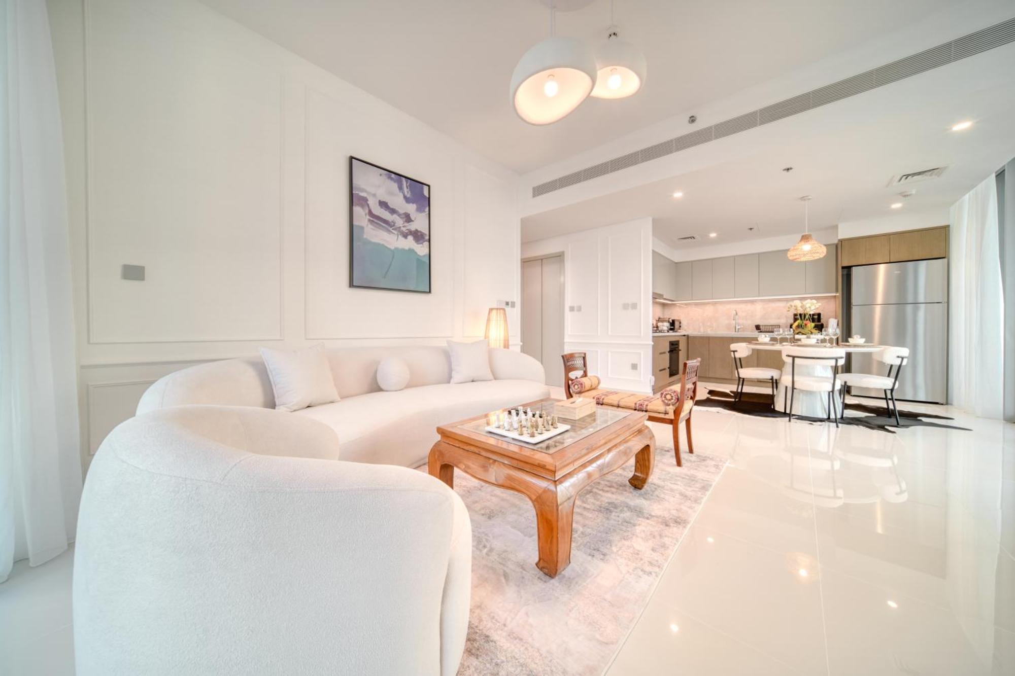 Chic 2br With Iconic Eye And Palm Views Appartement