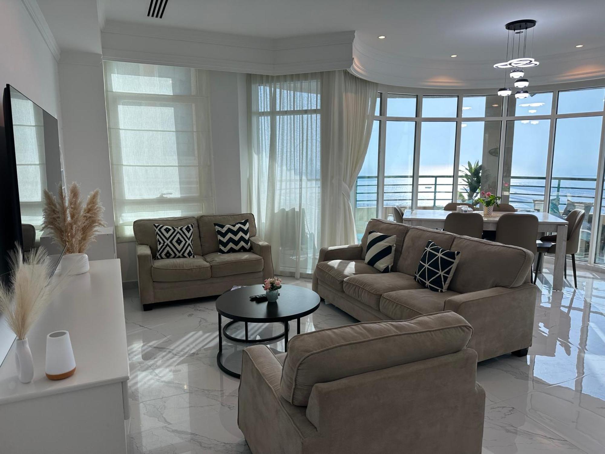 Perla - Marina Hostel *