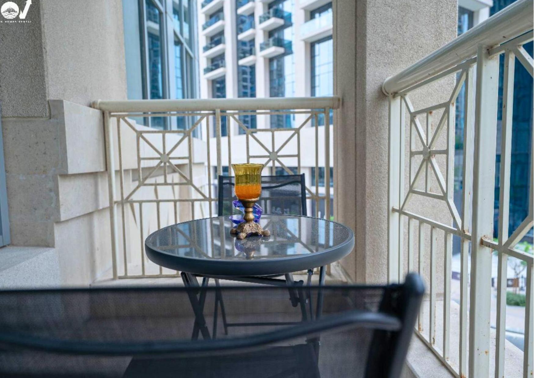 2br Luxury With A Garden View Apartamento Dubái