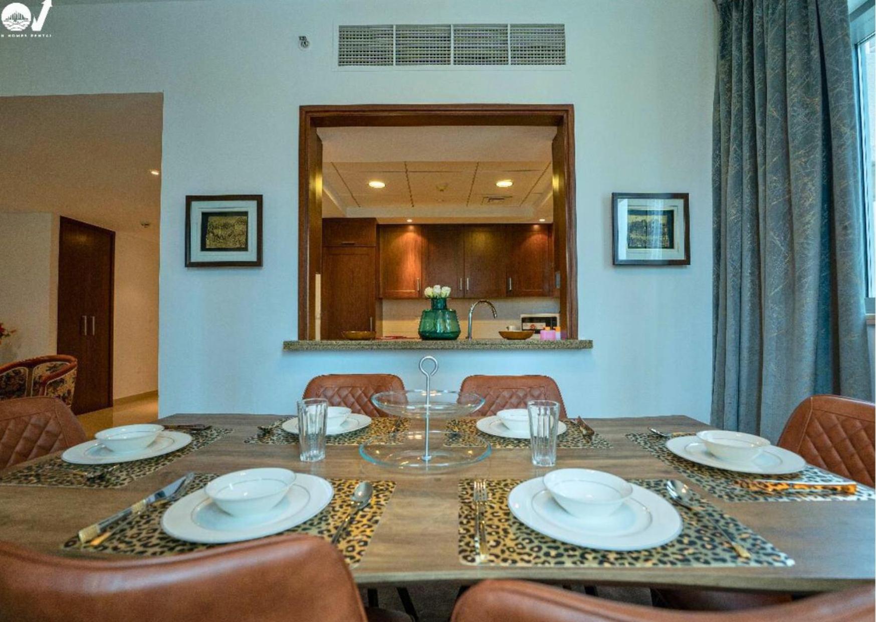 2br Luxury With A Garden View Apartamento Dubái