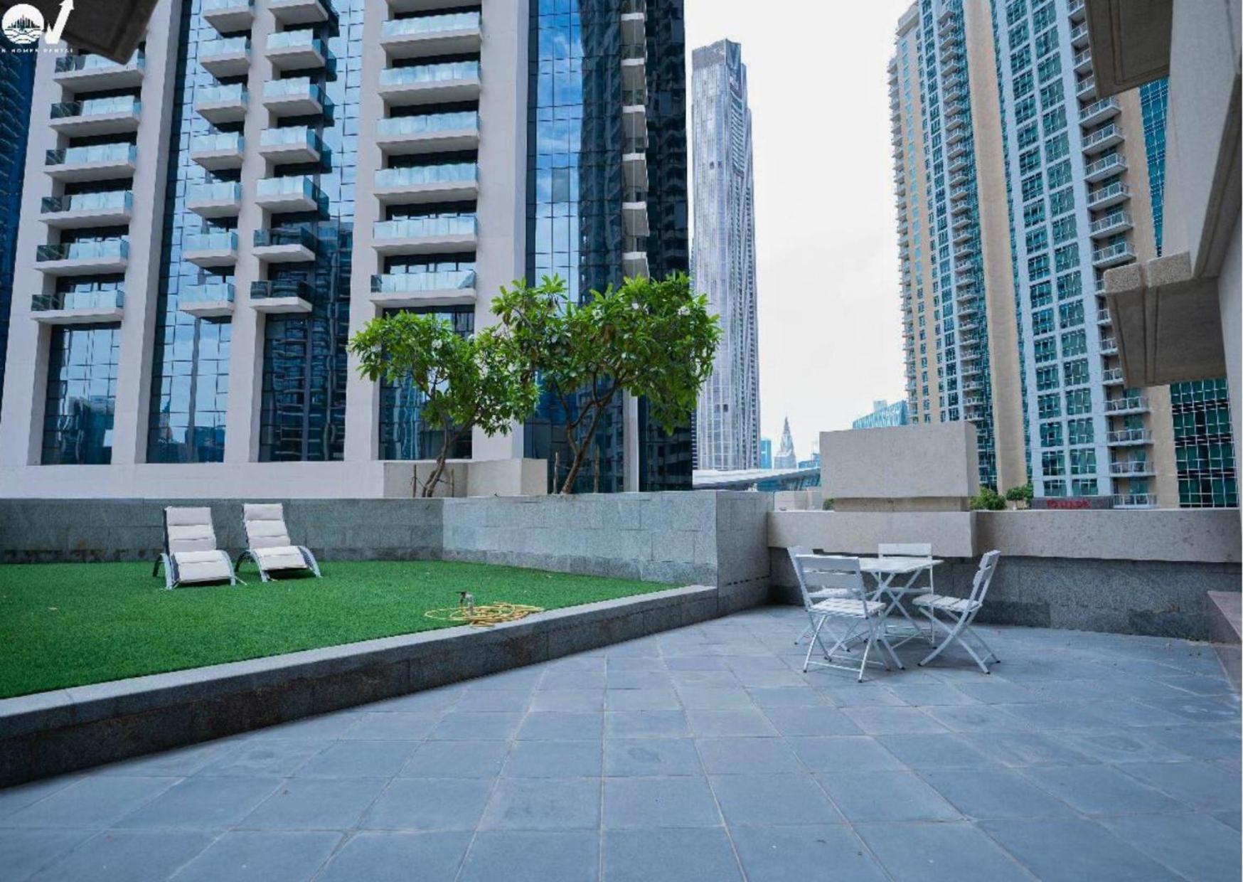 2br Luxury With A Garden View Dubái