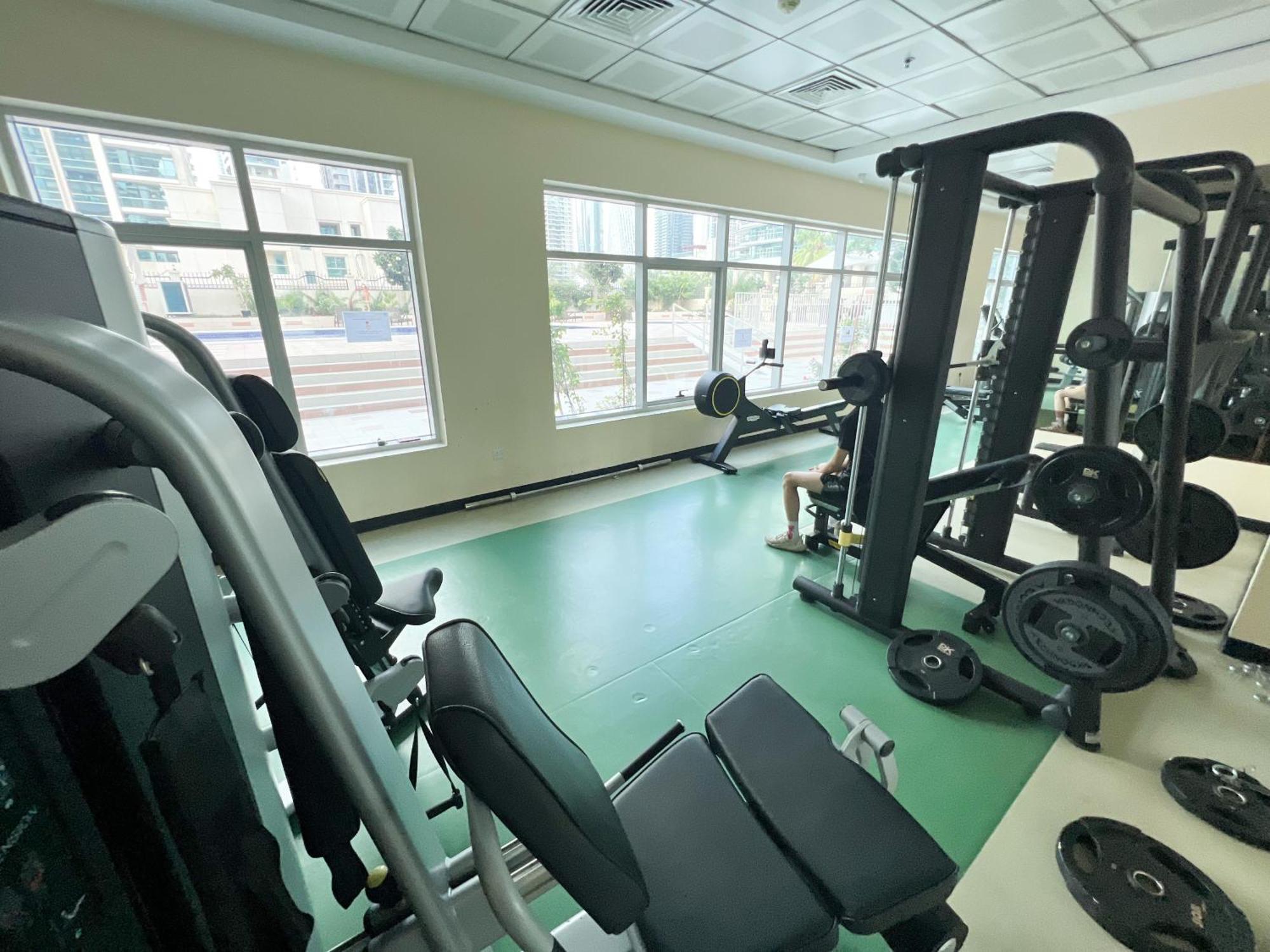 Spacious 2 Bed Marina-near Metro * Dubaï