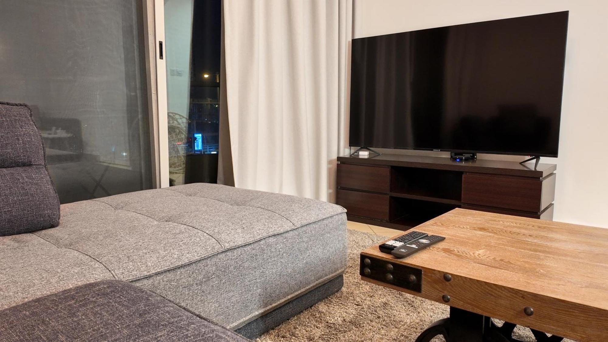 Appartement Spacious 2 Bed Marina-near Metro *
