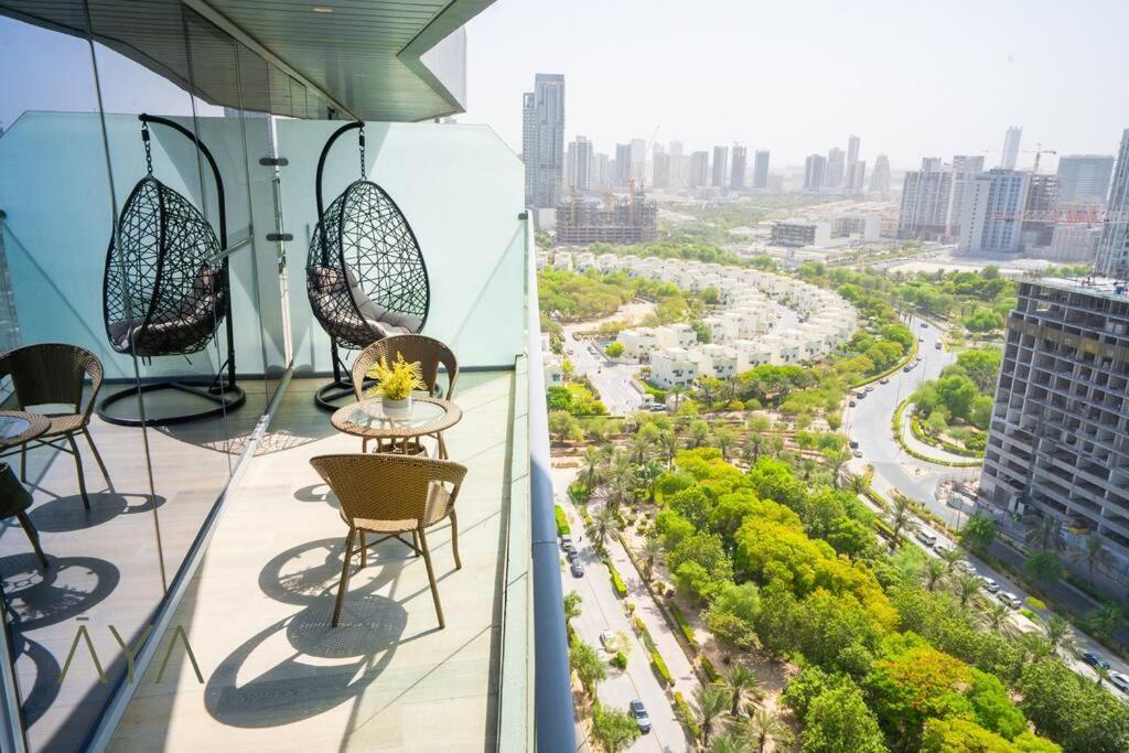 Elegant 1br Retreat With Rooftop Pool In Jvc By Aya Boutique Dubai
