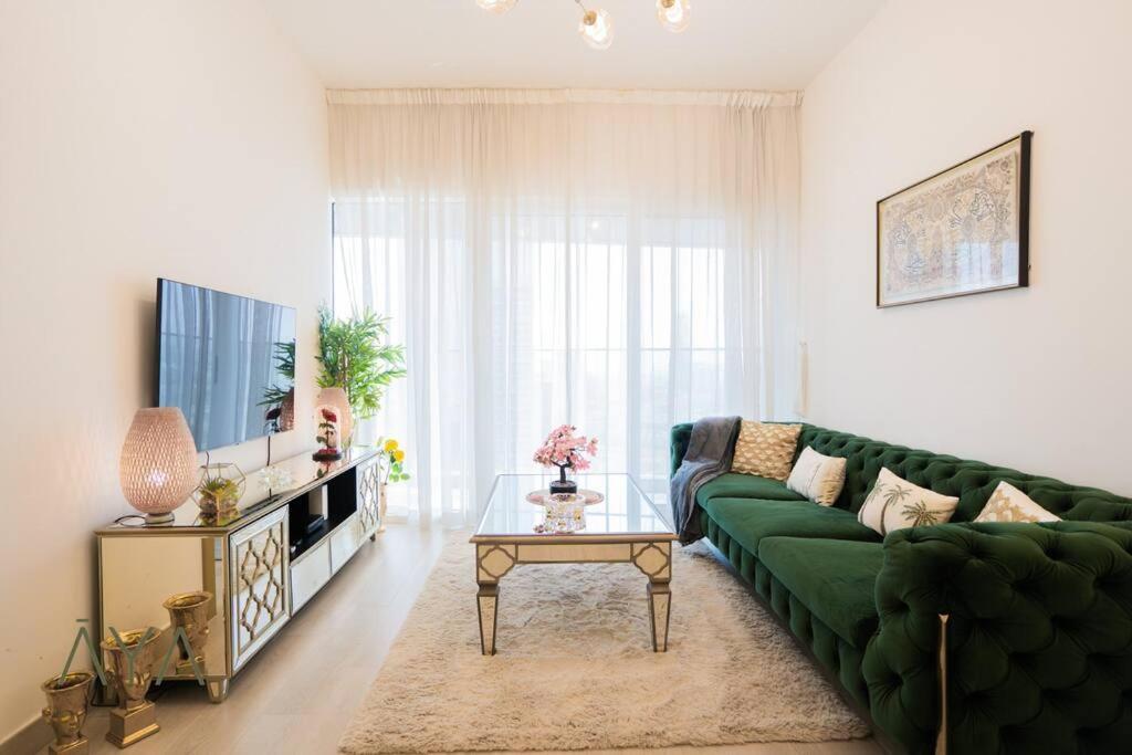 Elegant 1br Retreat With Rooftop Pool In Jvc By Aya Boutique Appartement *