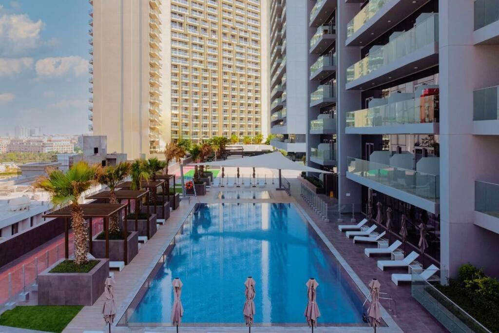 Elegant 1br Retreat With Rooftop Pool In Jvc By Aya Boutique Appartement *
