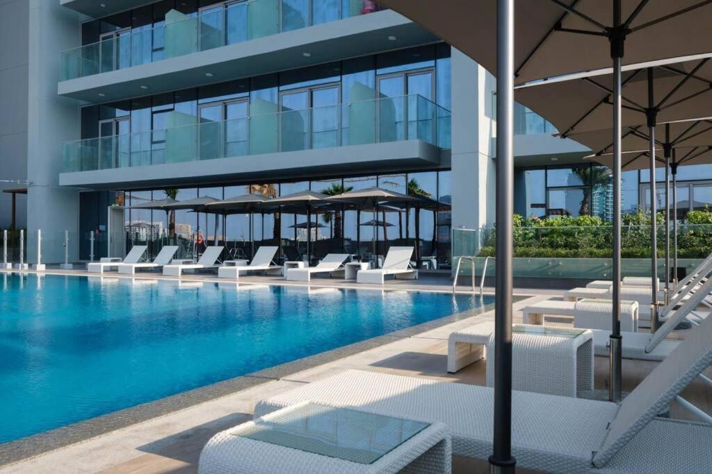Elegant 1br Retreat With Rooftop Pool In Jvc By Aya Boutique *