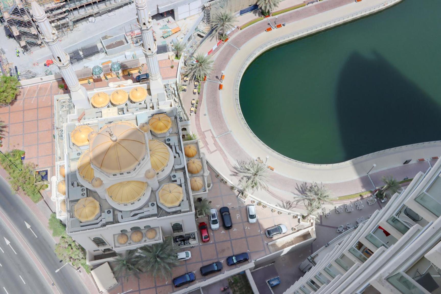 Apartment 1b With Full Marina Views, Nearby And The Walk