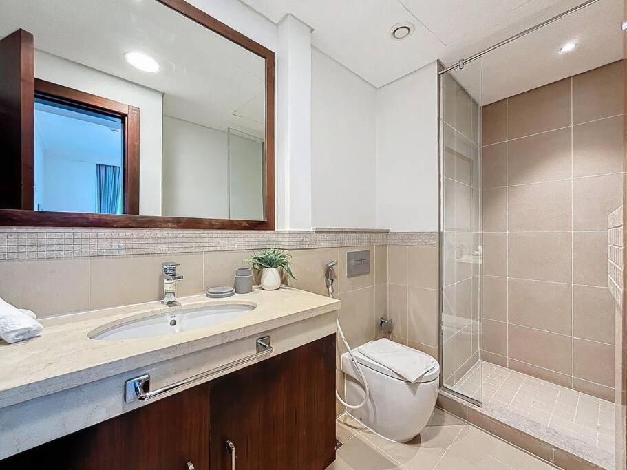 Apartment First Class 2br Elegance With Iconic Views