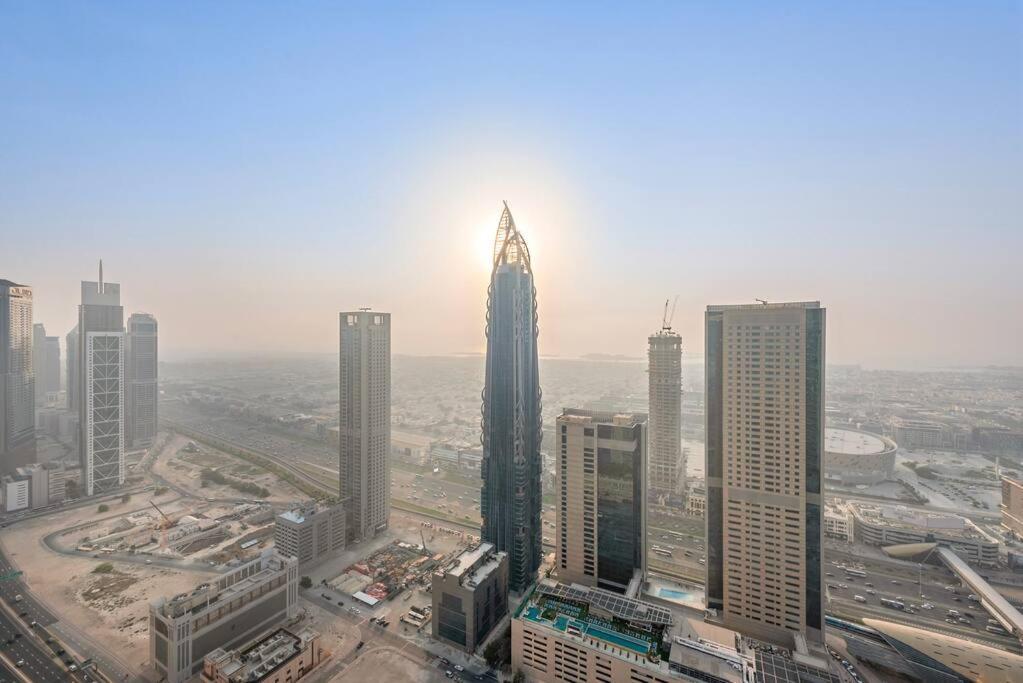 Apartment First Class 2br Elegance With Iconic Views