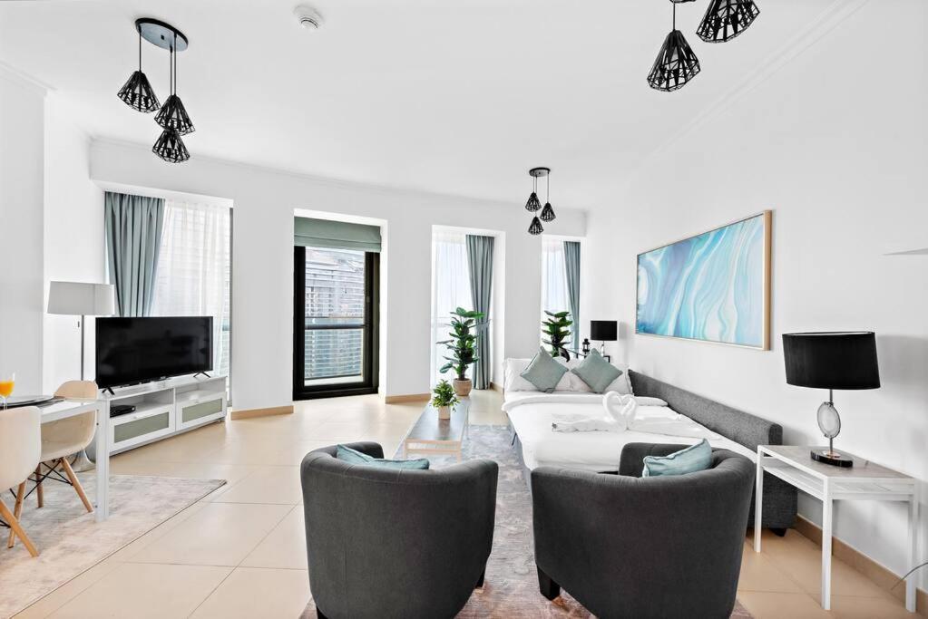First Class 2br Elegance With Iconic Views Apartment *