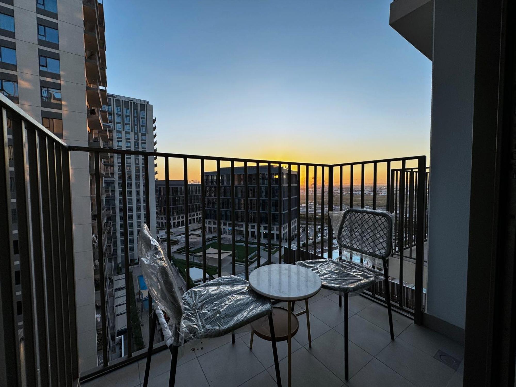 Elite Escapes - Socio Stylish 1 Bhk Getaway Appartement
