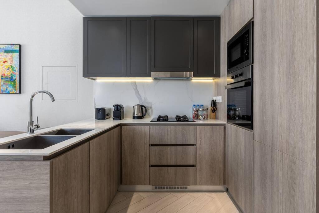 Apartment Waves - Tranquil Living 2br In Jvc With Views Dubai