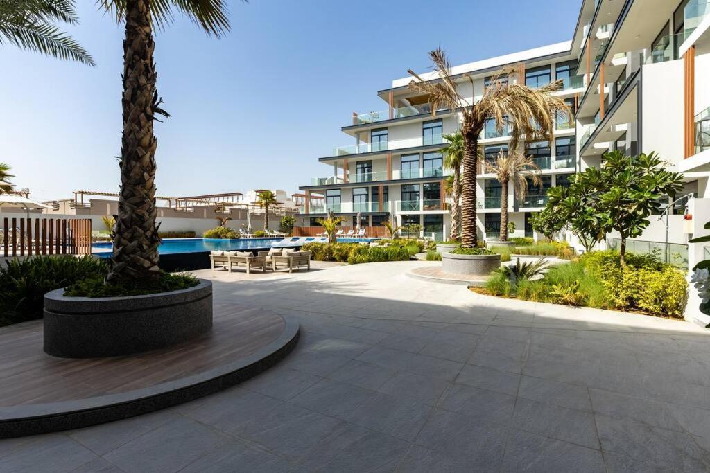 Waves - Tranquil Living 2br In Jvc With Views * Dubai