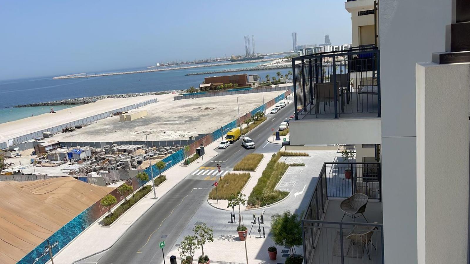 Ocean Majestic Full Sea View At Le Pont Dubai