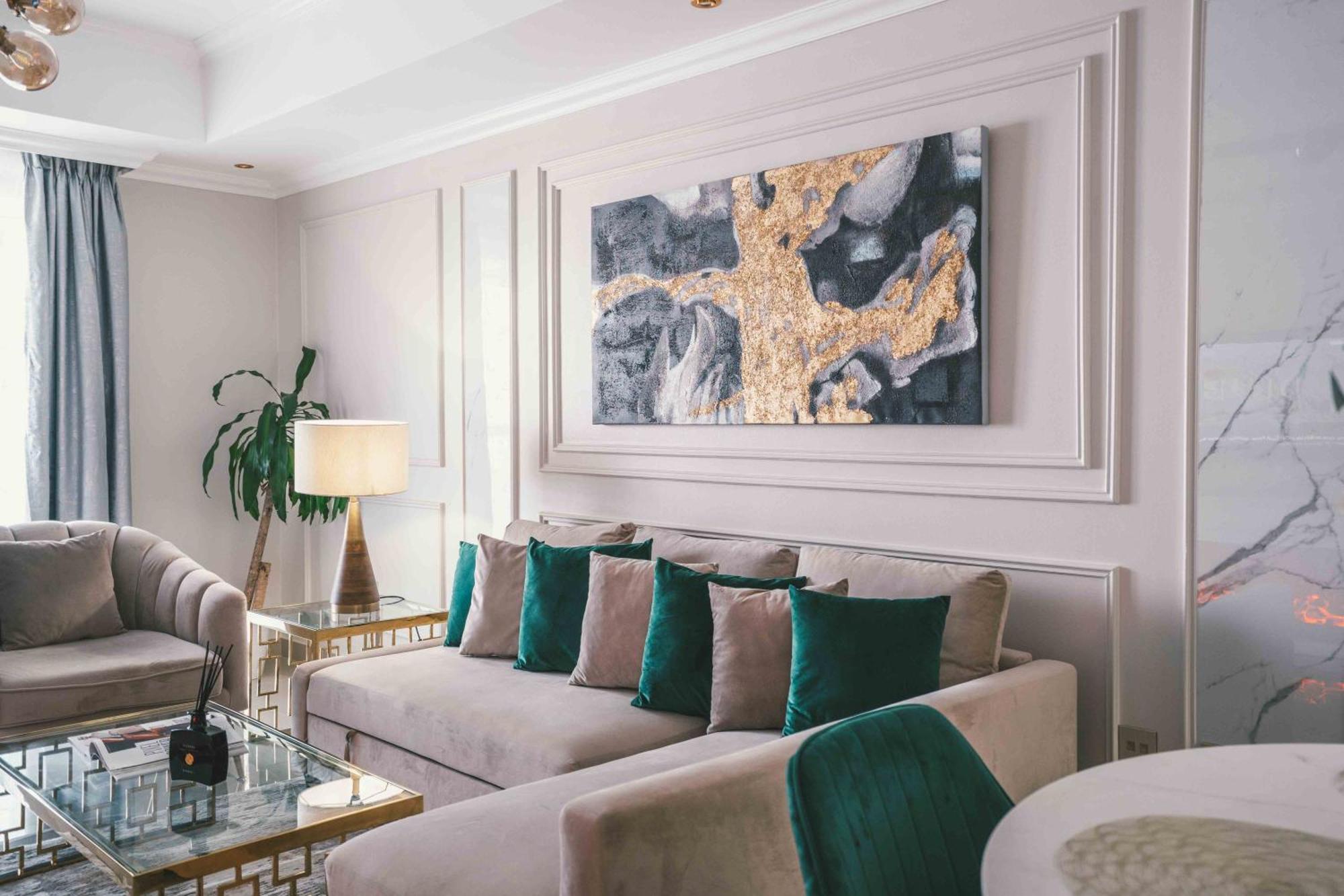 The Penthouse On 71st Floor