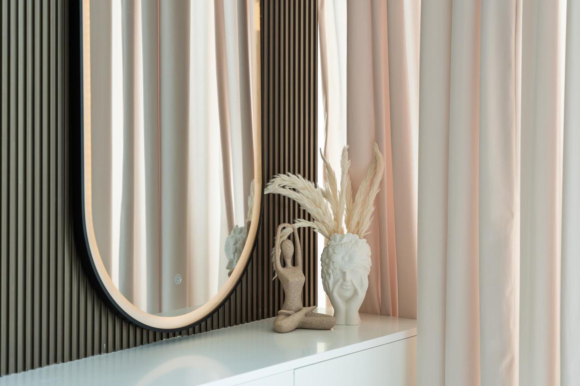 Luxury - Urban Oasis