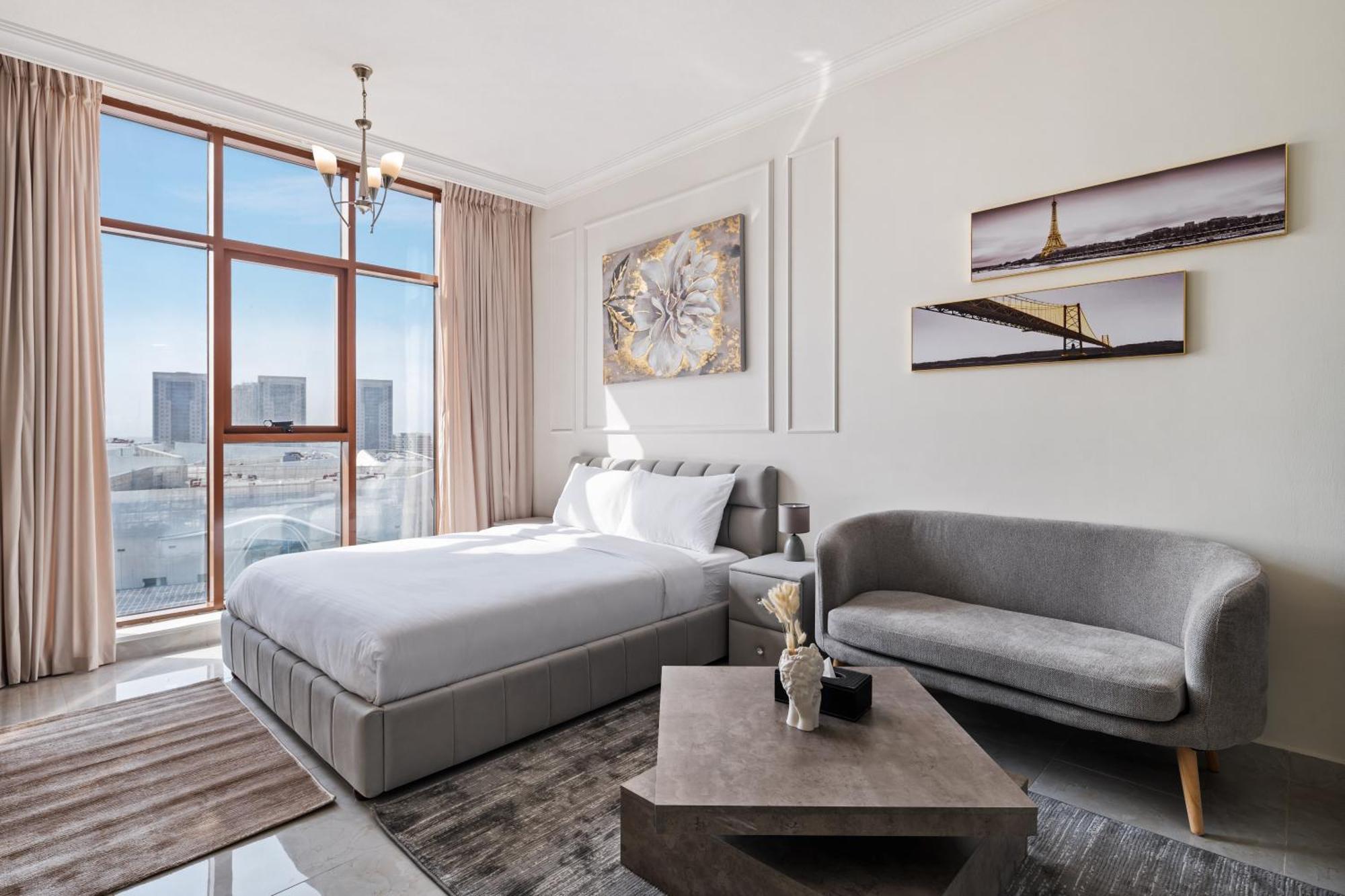 Bright And Airy In Silicon Oasis * Dubai