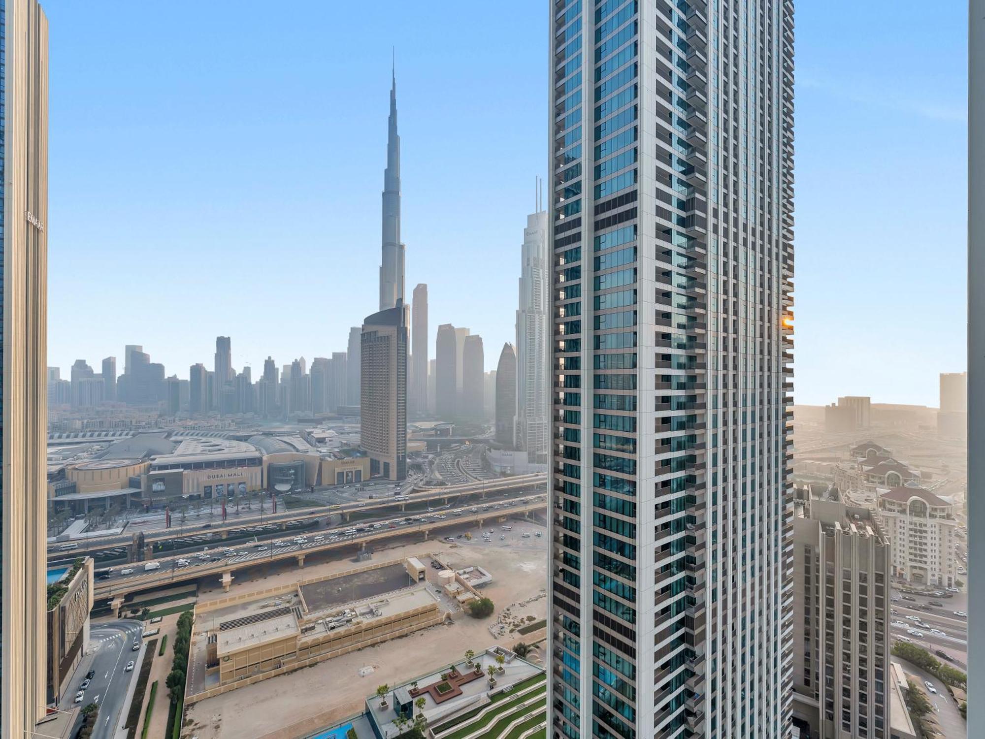 Luxury 2br, Burj And Fountain View, 2 Min Walk To Mall Apartamento Dubái