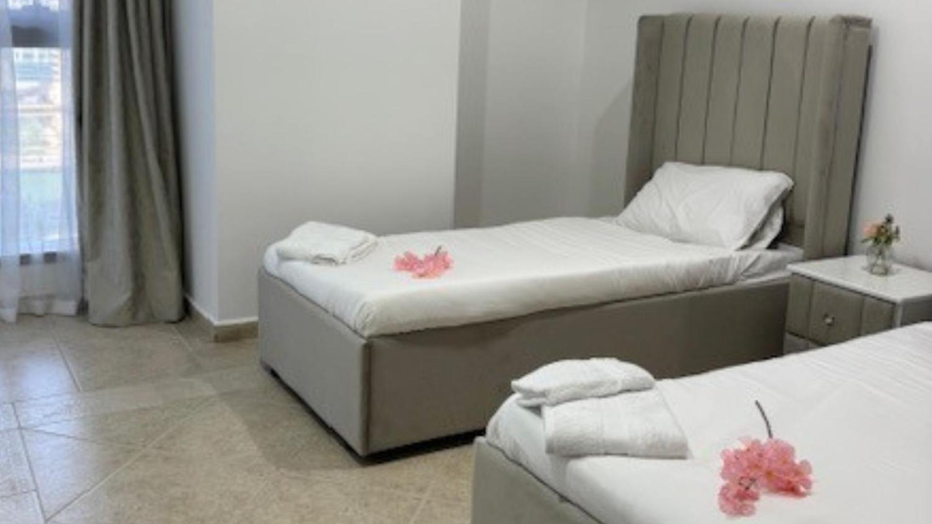 Bakshi Homes Albergue
