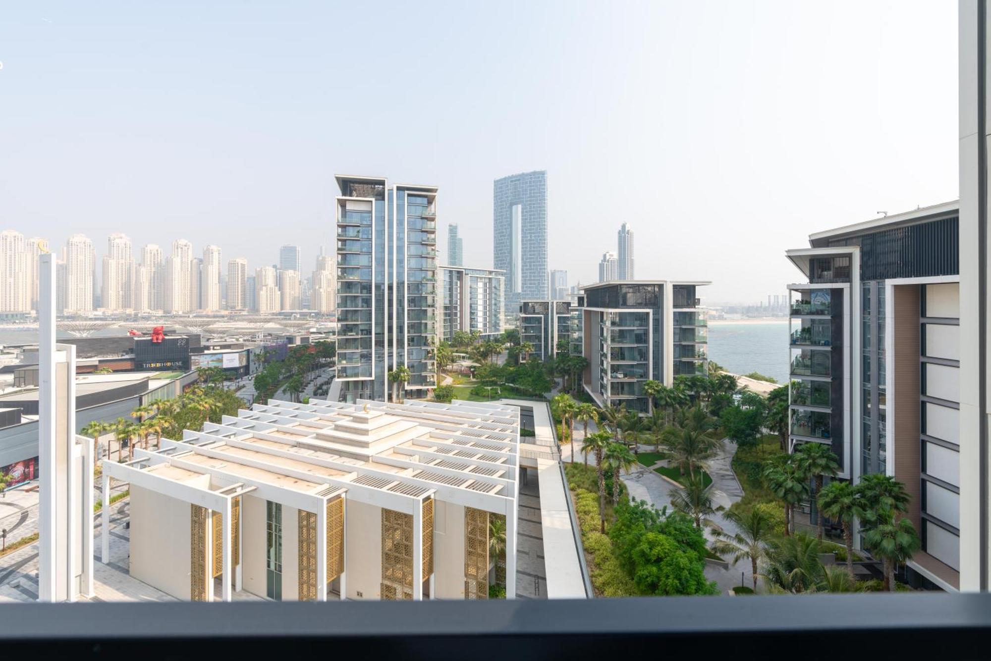 Bluewaters Residences 10 - Spacious Unit With Large Balcony *