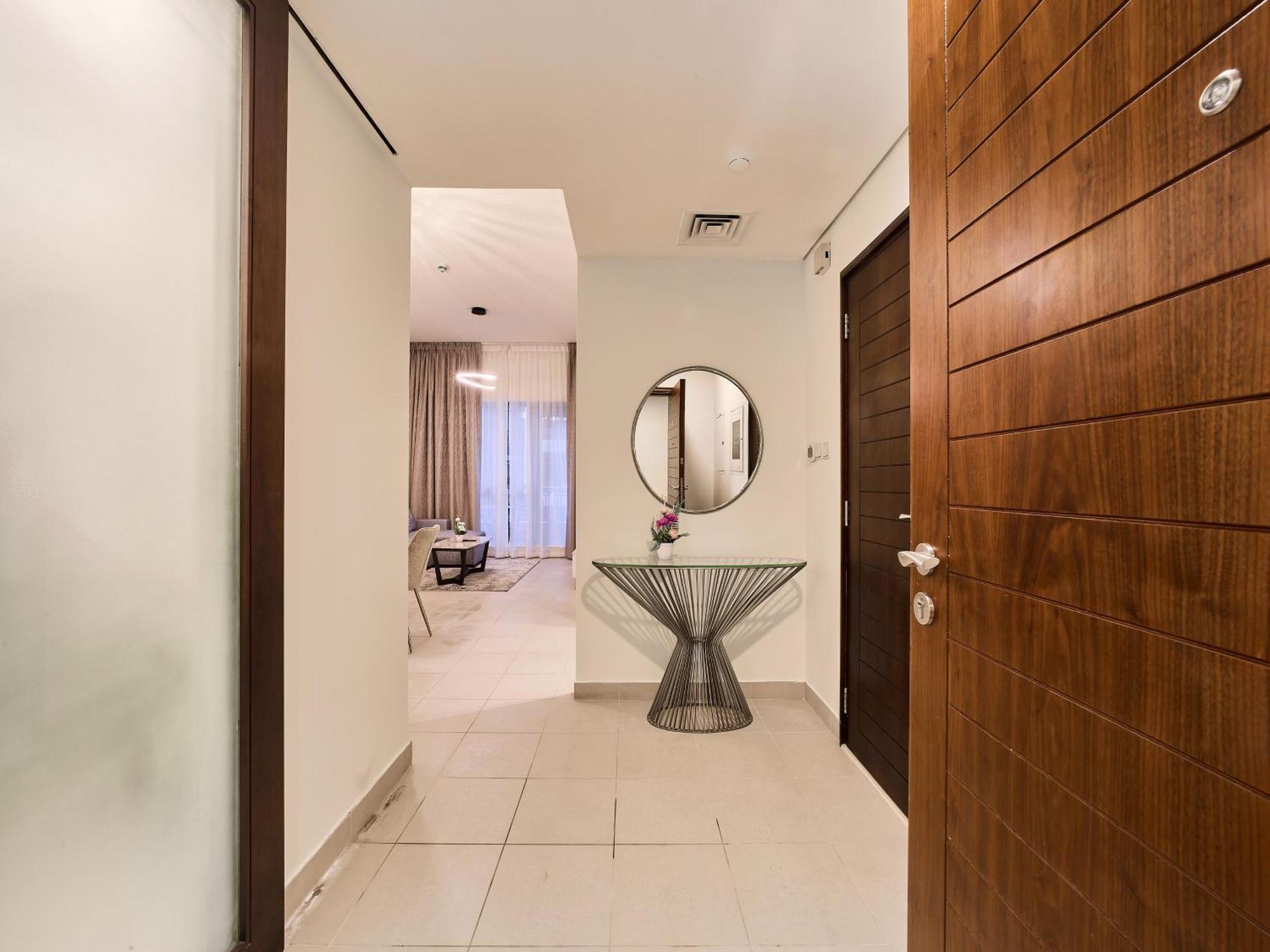 Golden Homes Boulverd 1bhk Blue Heaven Near Mall & Burj Khalifa Downtown Dubái