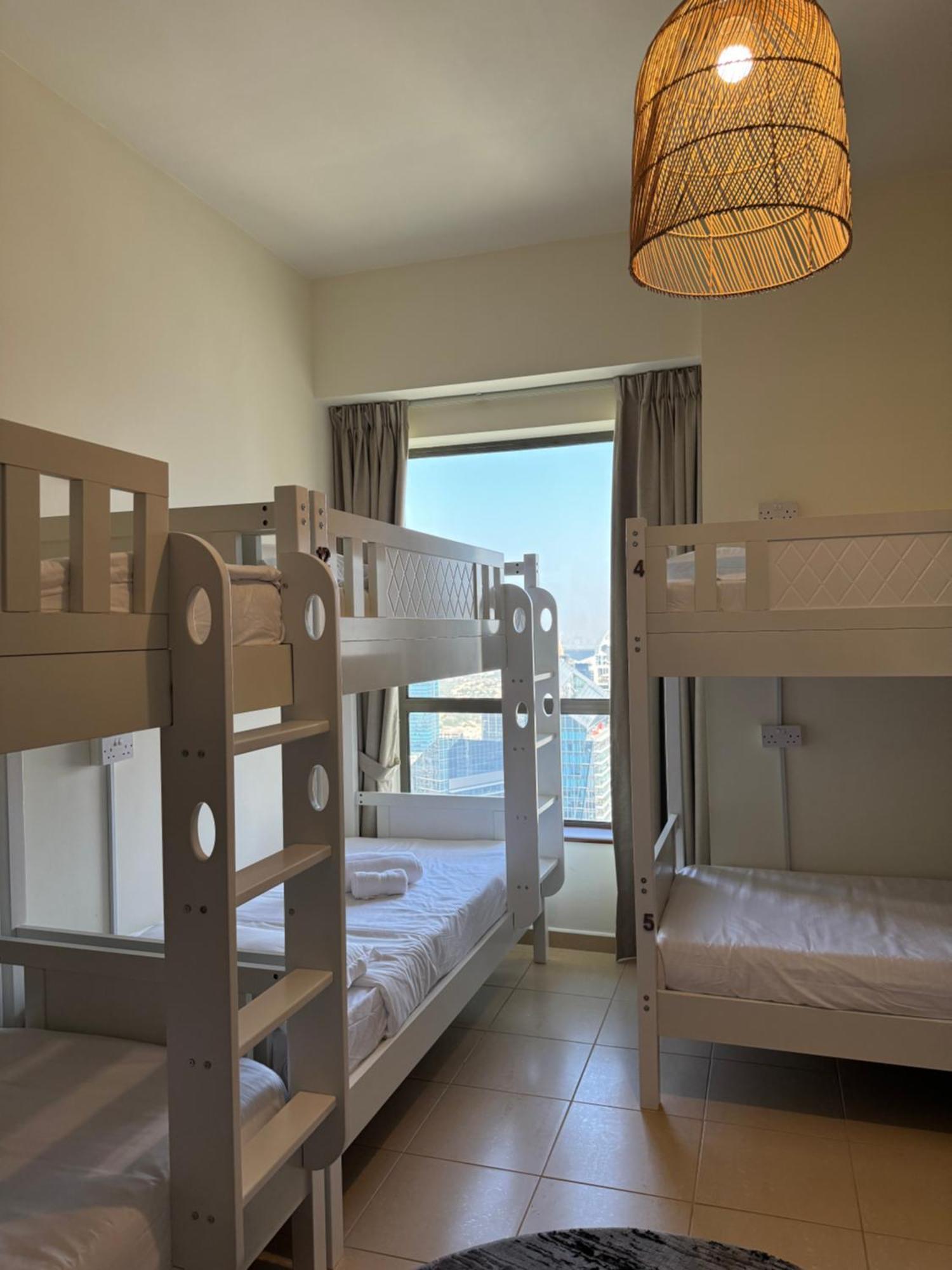Marina Jasmine - Luxury - Jumeirah Beach Hostal *