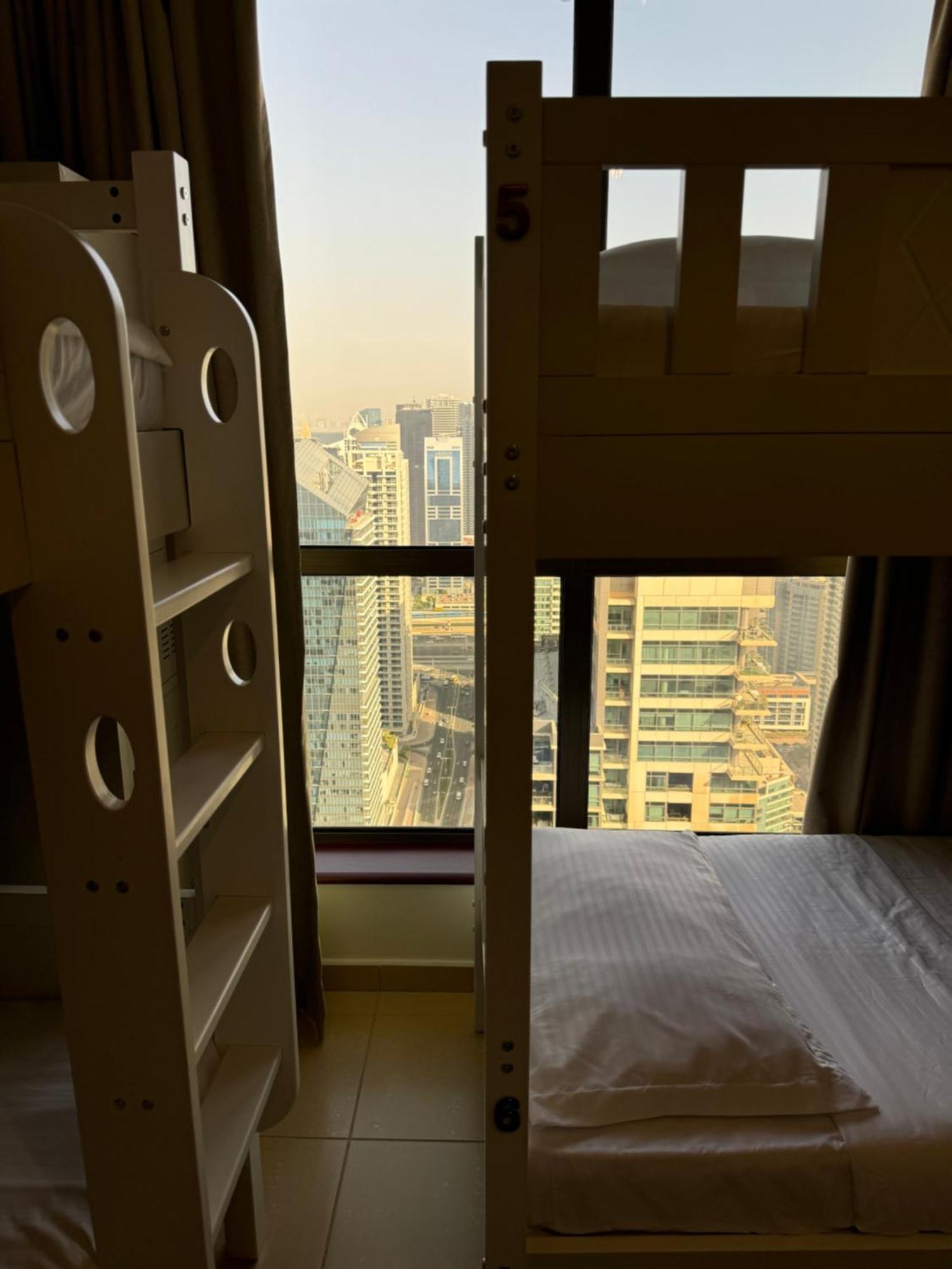 Marina Jasmine - Luxury - Jumeirah Beach Hostal *