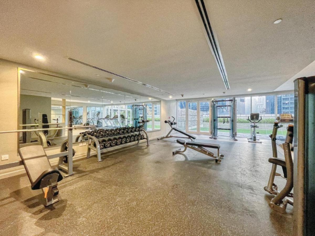 Apartamento Luxury 2br With Burj View Gym & Pool Dubái
