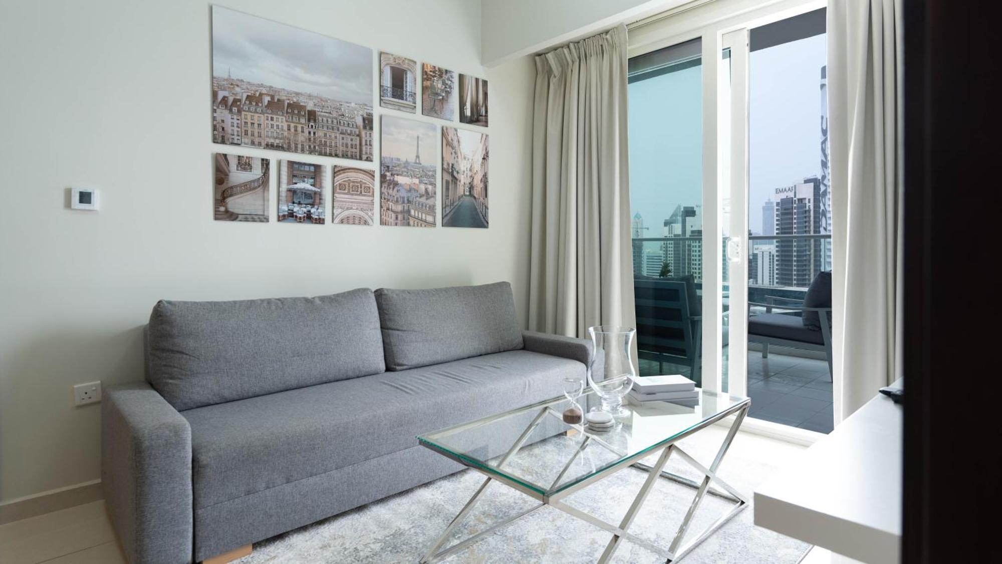 Luxury 2br With Burj View Gym & Pool * Dubái