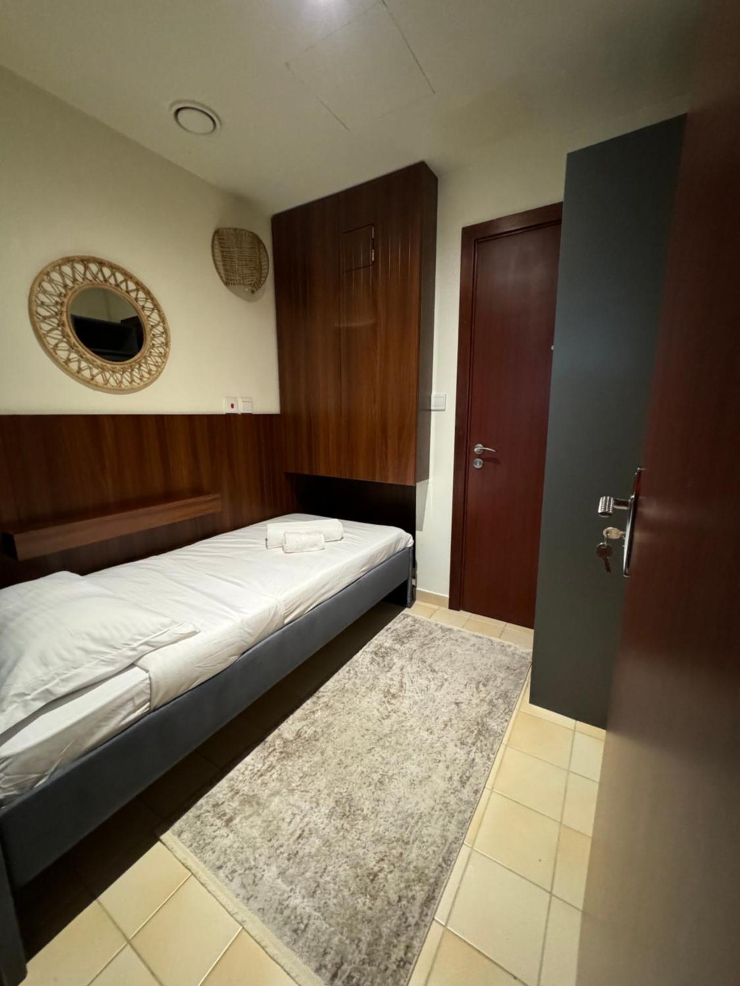 Hostal Marina Jasmine - Luxury - Jumeirah Beach