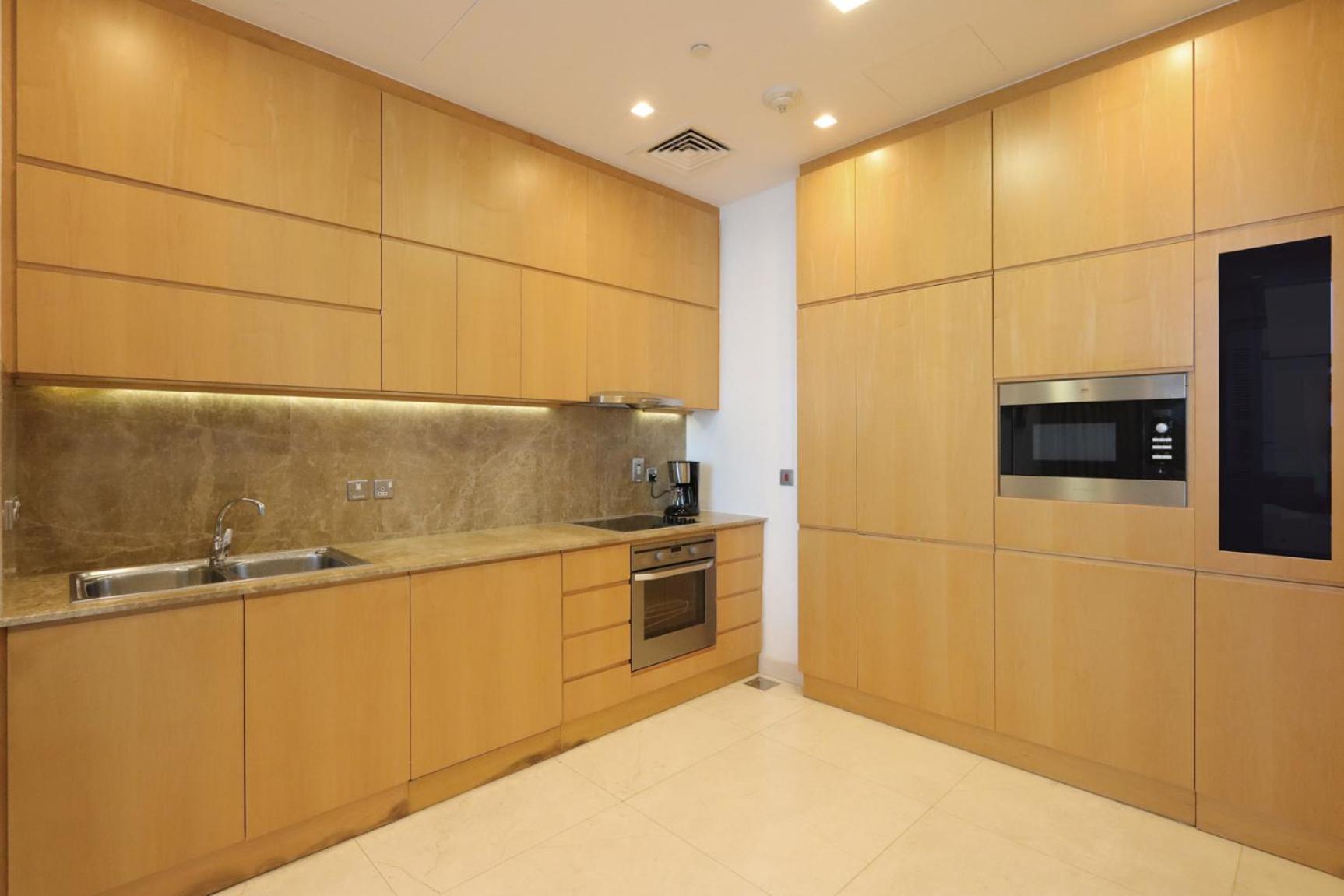 Livbnb - 1br With Sea View & Access Apartment Dubai
