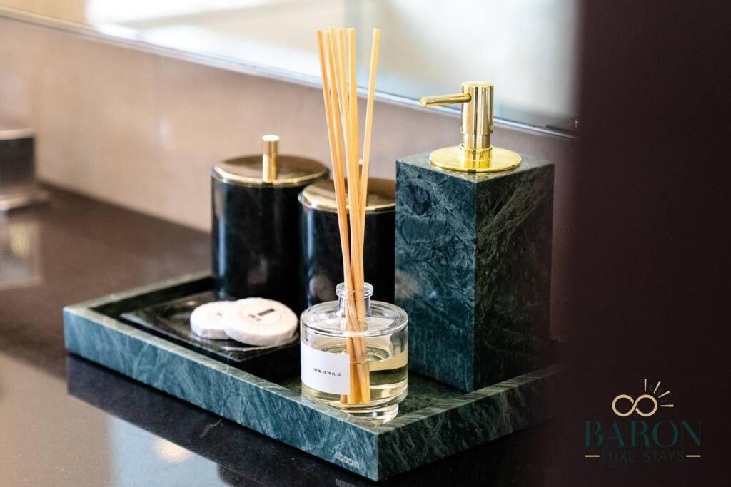 Elegant Studio, Address Marina. Appartamento