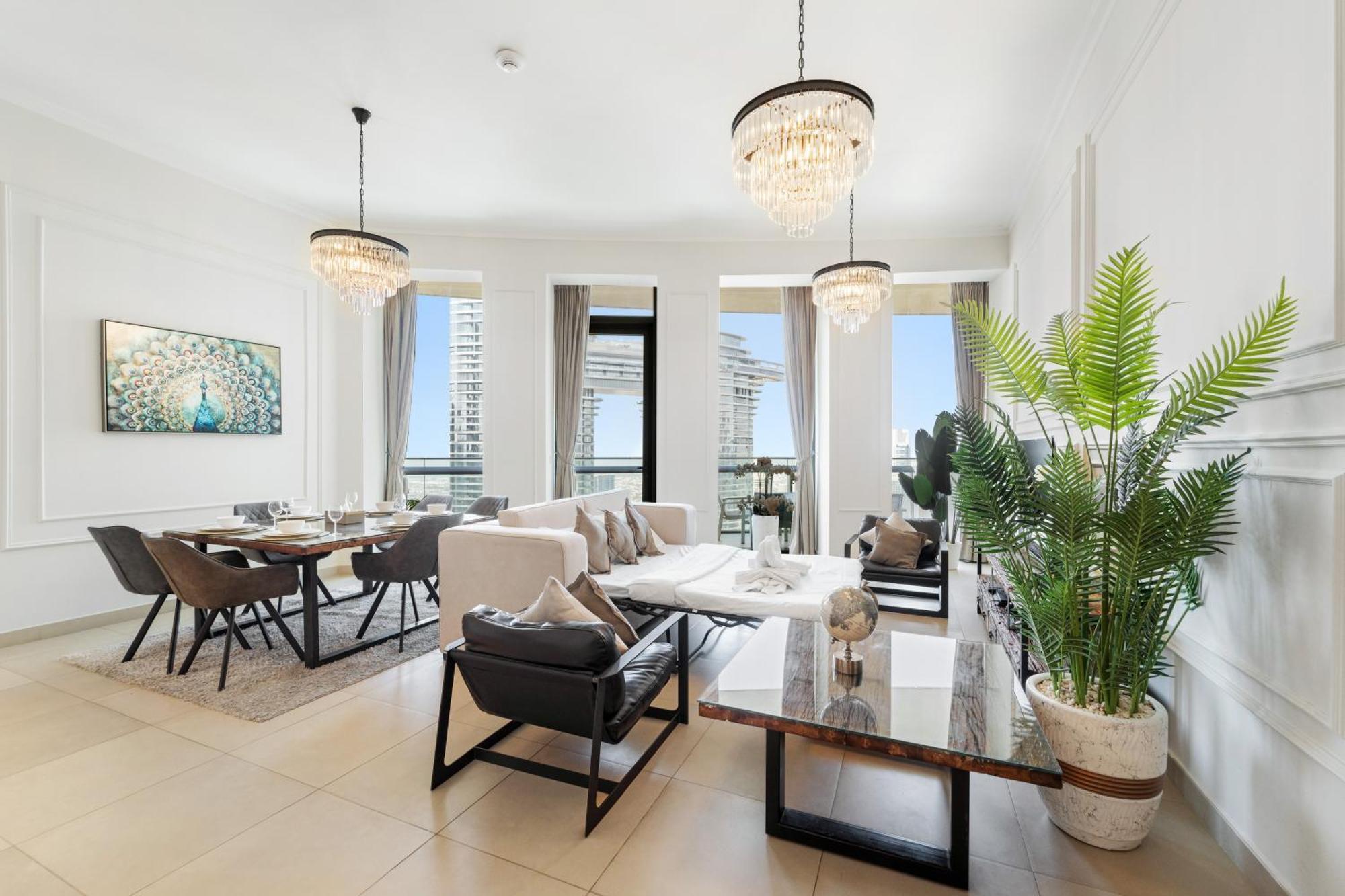 Apartment Walk To Dubai Mall 2Br With Skyline View Pool *