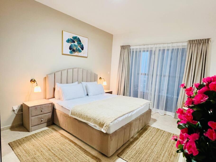 1 Bedroom Flat, Luxury Amenities, Opp & Club With Free Parking In Marina