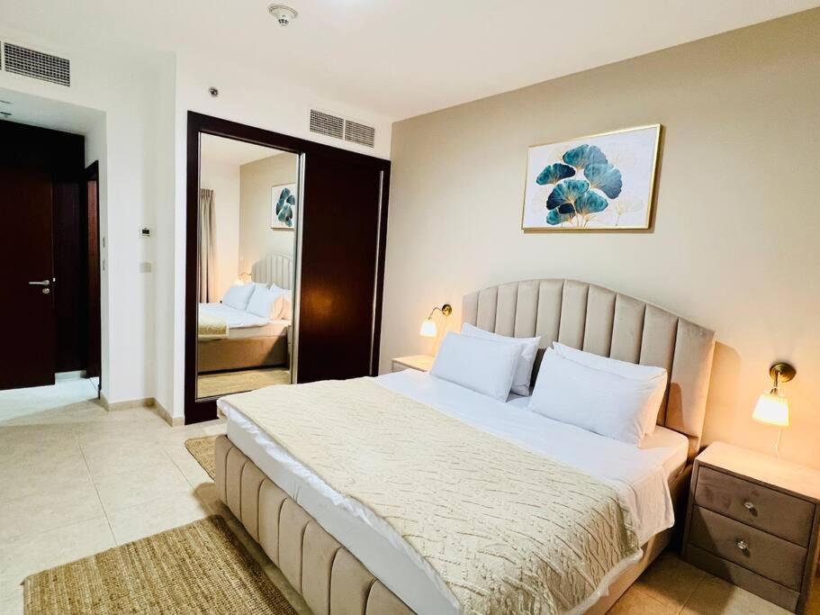 1 Bedroom Flat, Luxury Amenities, Opp & Club With Free Parking In Marina