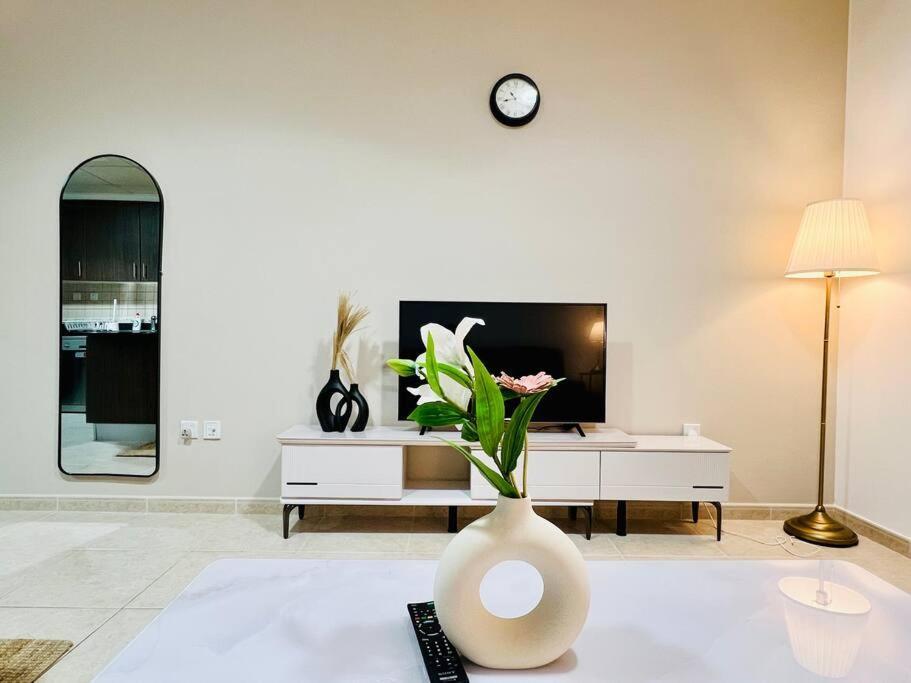 Apartamento 1 Bedroom Flat, Luxury Amenities, Opp & Club With Free Parking In Marina *