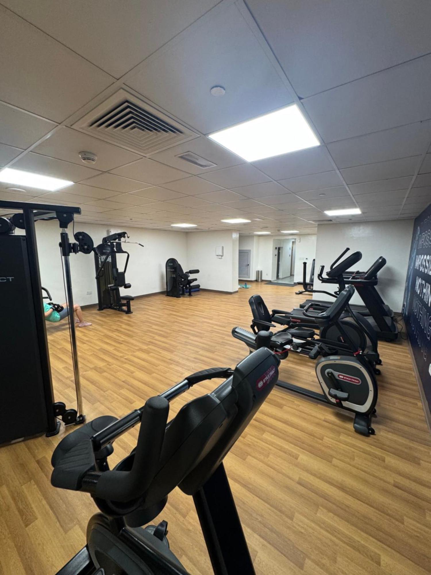 Appartement Cozy 1 Bedroom - Pool-gym, Close To Metro