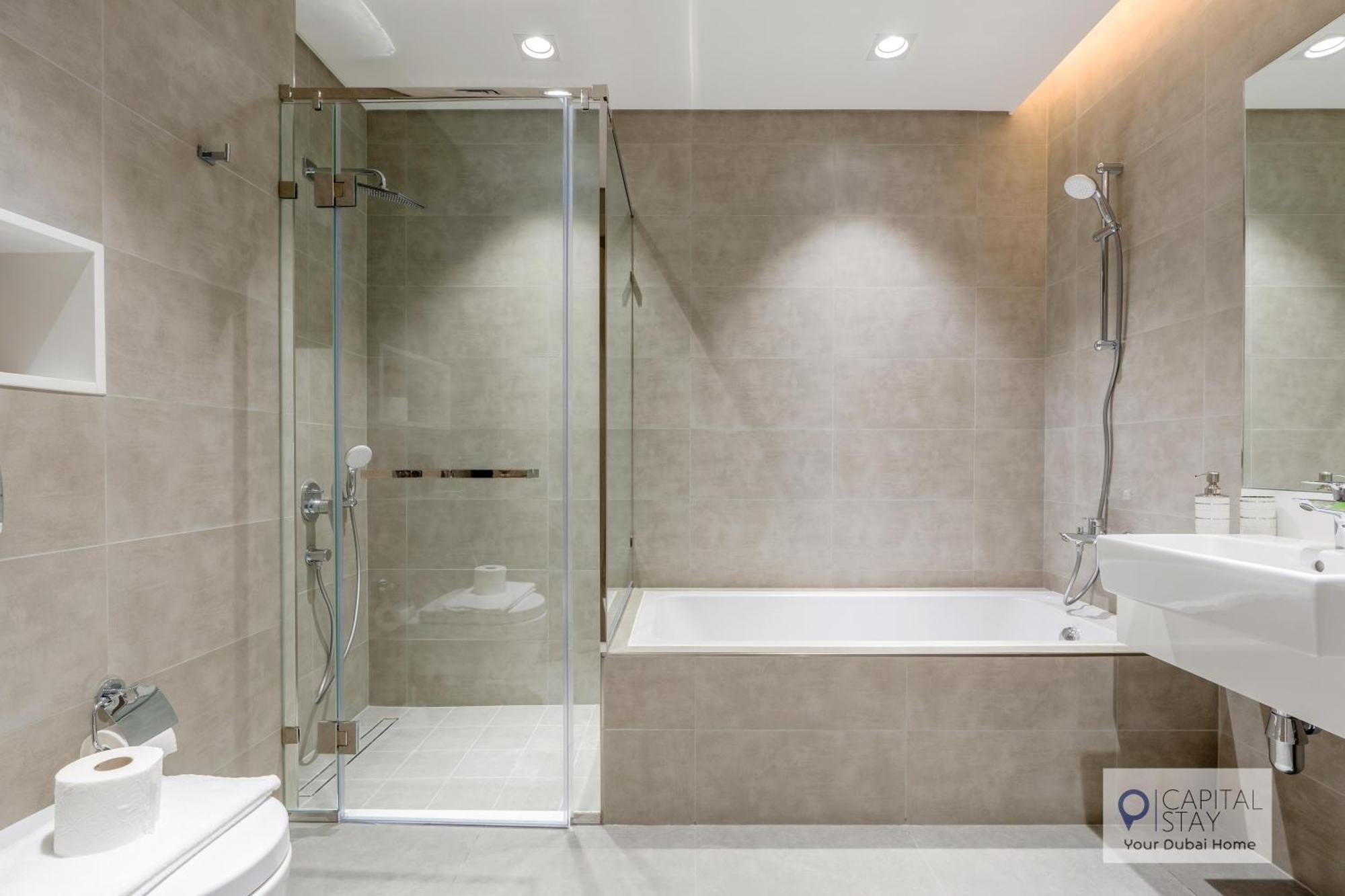 2 Bed In District One - Lagoon Views Dubái