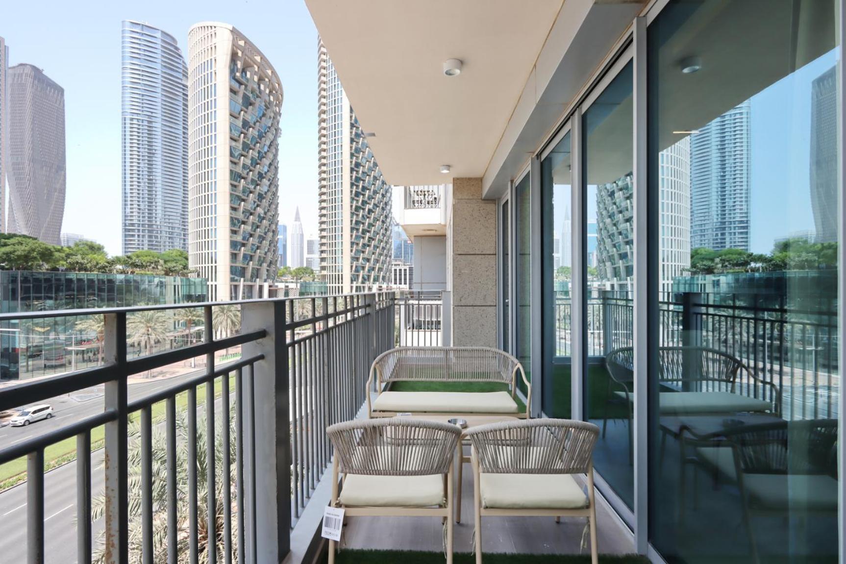 Appartement Livbnb - 2b With Modern Interiors, Emaar Boulevard