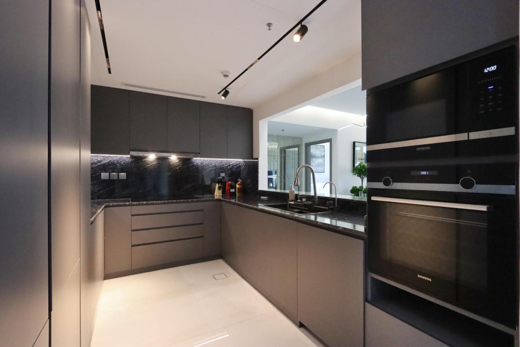 Livbnb - 2b With Modern Interiors, Emaar Boulevard *