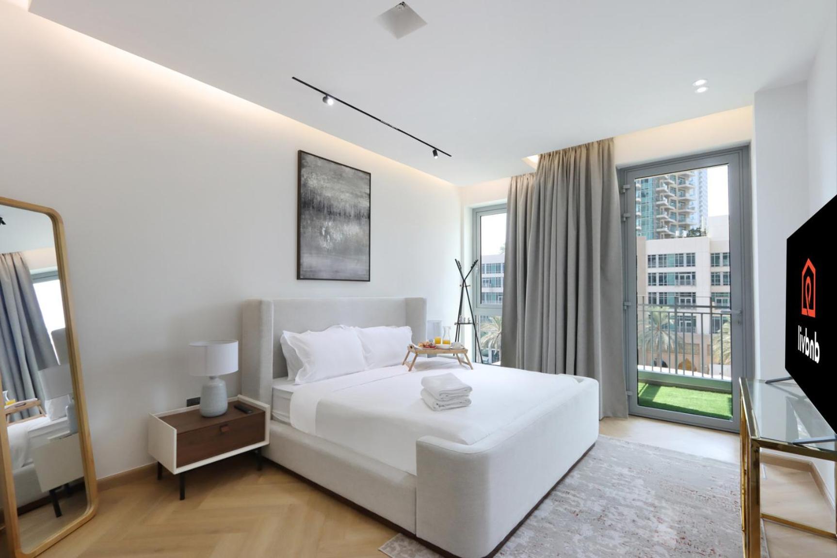 Appartement Livbnb - 2b With Modern Interiors, Emaar Boulevard *