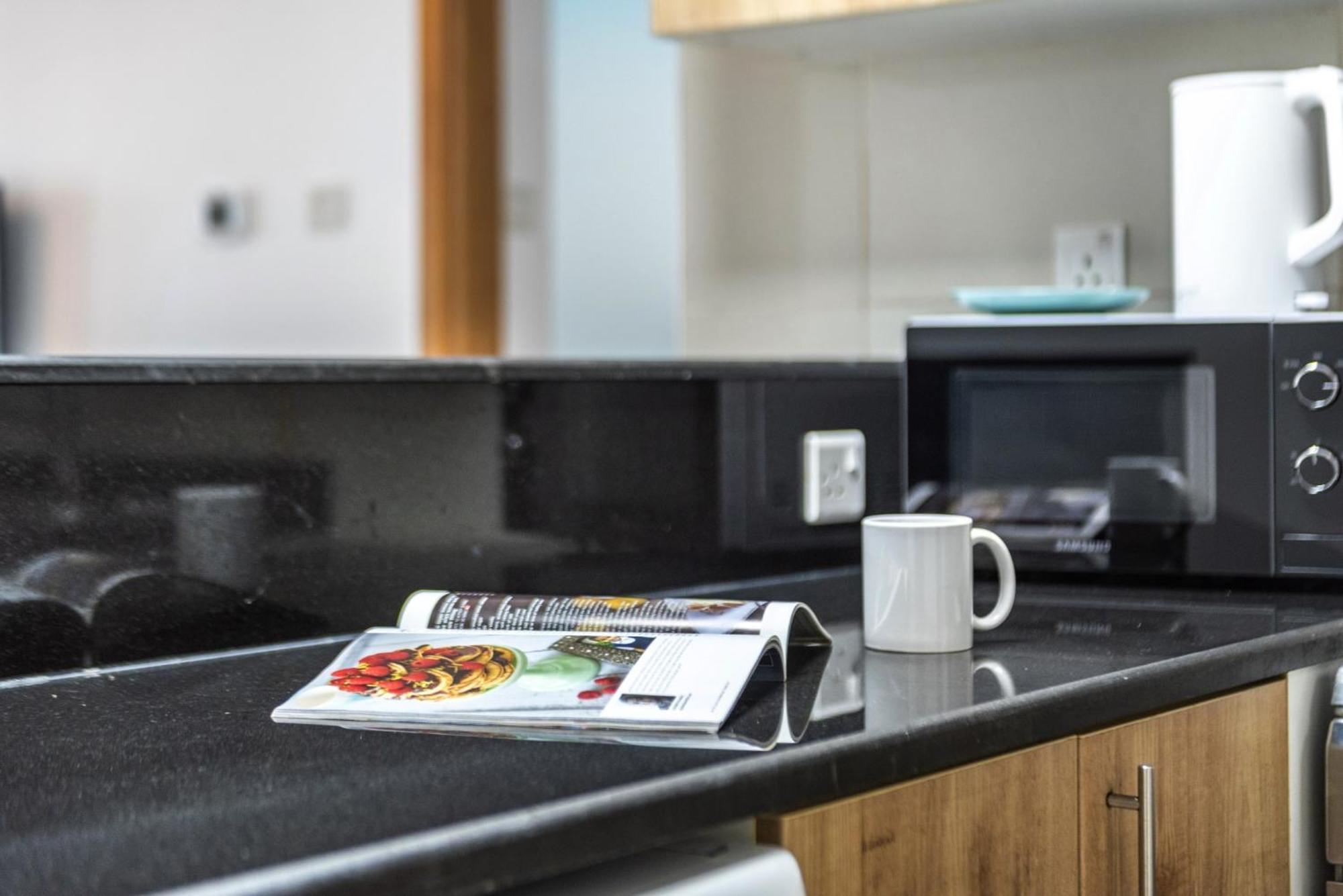 Shoresinn - Heavenly Escape With Marina View Apartment Dubai