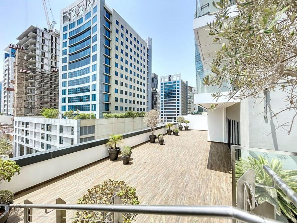 Sol Bay - One Bed With Distant Burj Khalifa View Apartment *