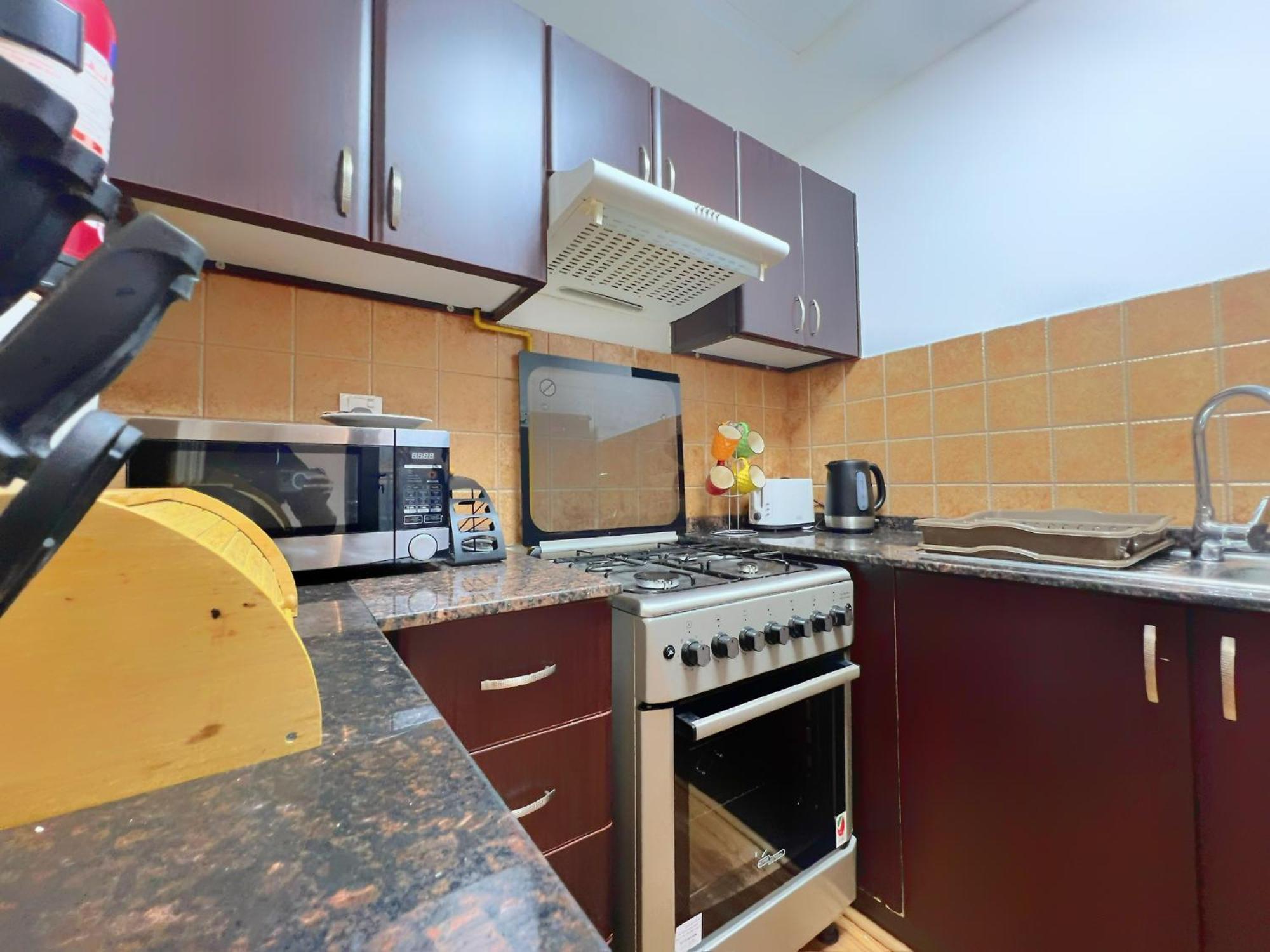 Relaxing 1 Bedroom With All Facilities
