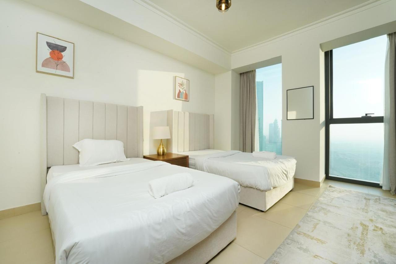 Apartamento Amakin Burj Vista Tower 1 Dubai