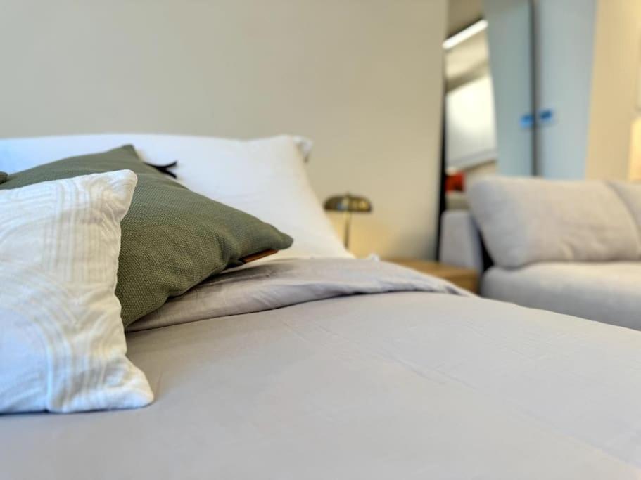 Brand New - Comfy & Wfh Apartament *