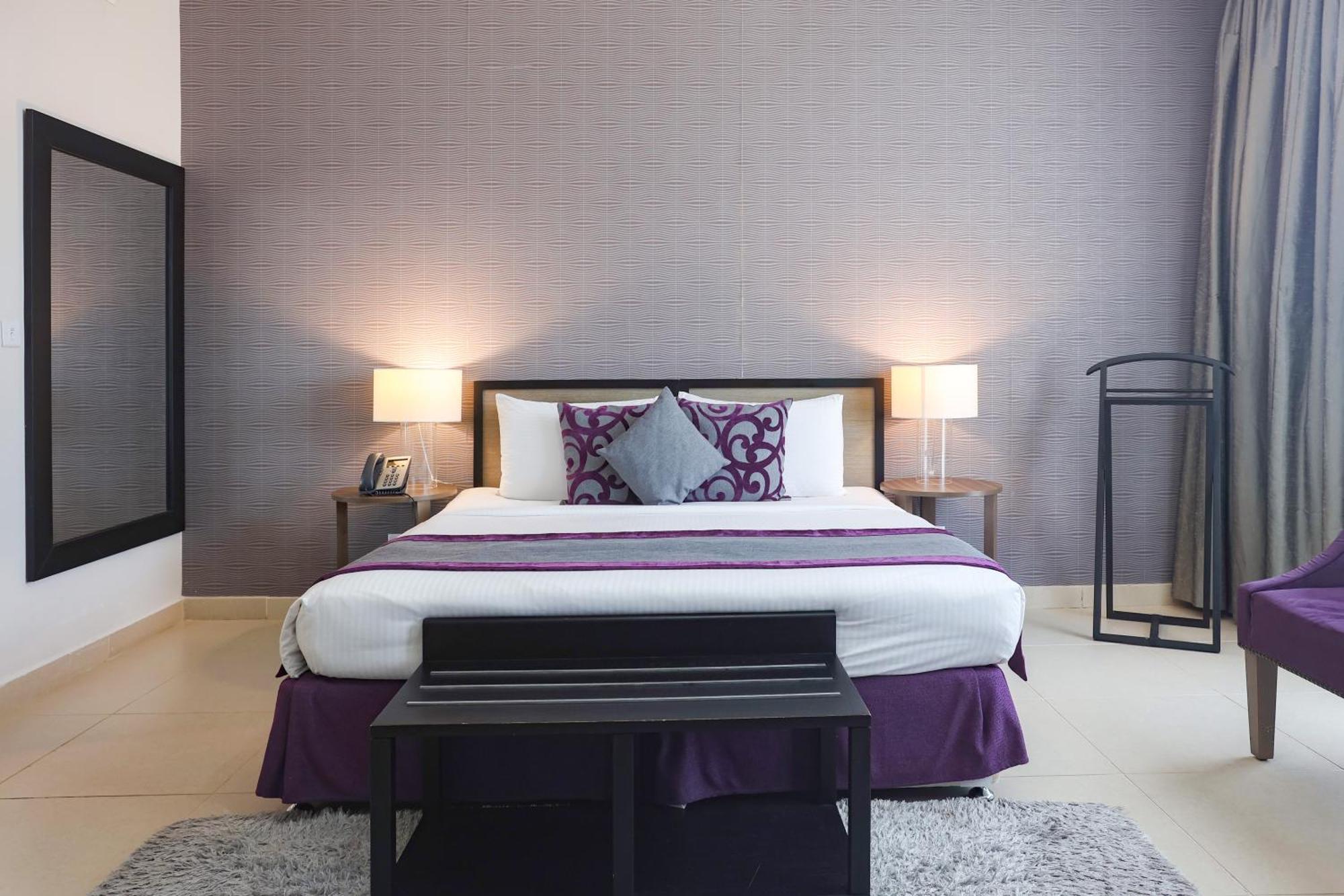 Nassima Tower Apartahotel 5*